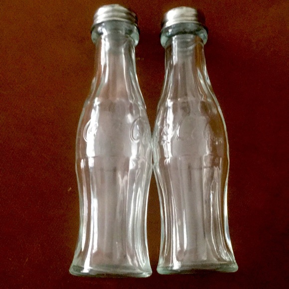Vintage 1950’S Coca-Cola Glass Bottles SALT & PEPPER SHAKERS - Picture 3 of 9